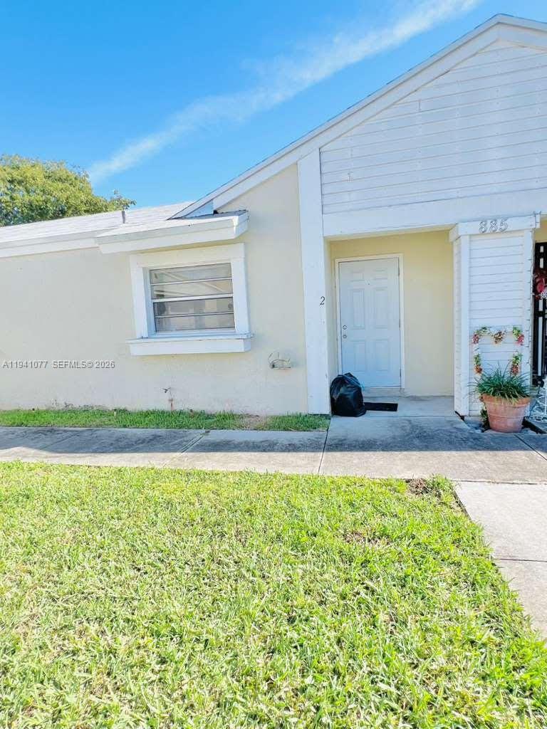 SIERRA RIDGE CONDO B - Residential