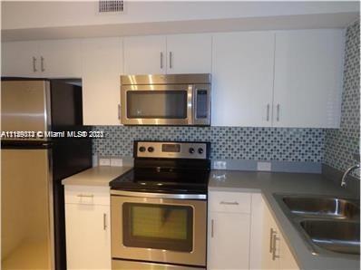 DEVONAIRE CONDO AT PEMBRO - Residential Lease