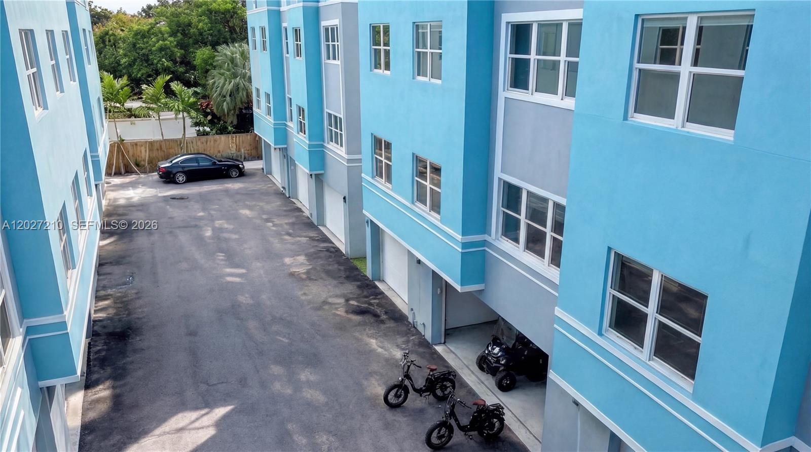 EVERGLADE LAND SALES CO - Residential Lease