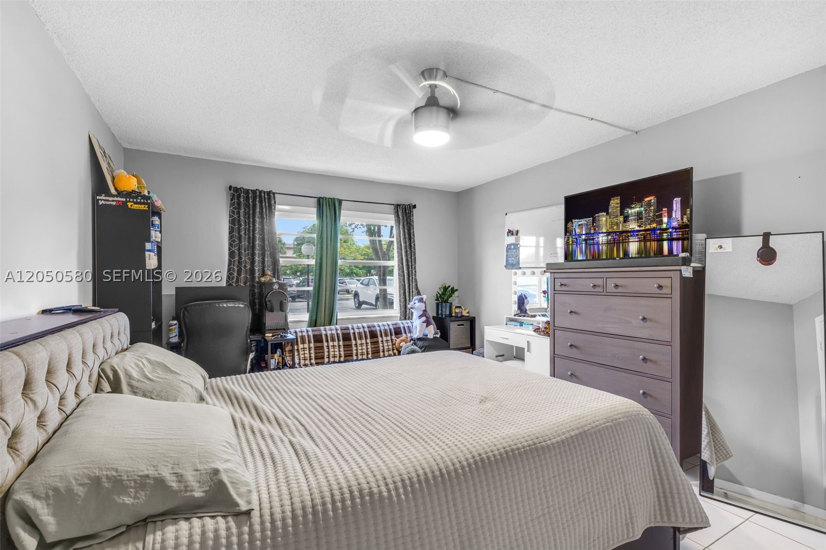 SUMMIT CHASE CONDO - Residential