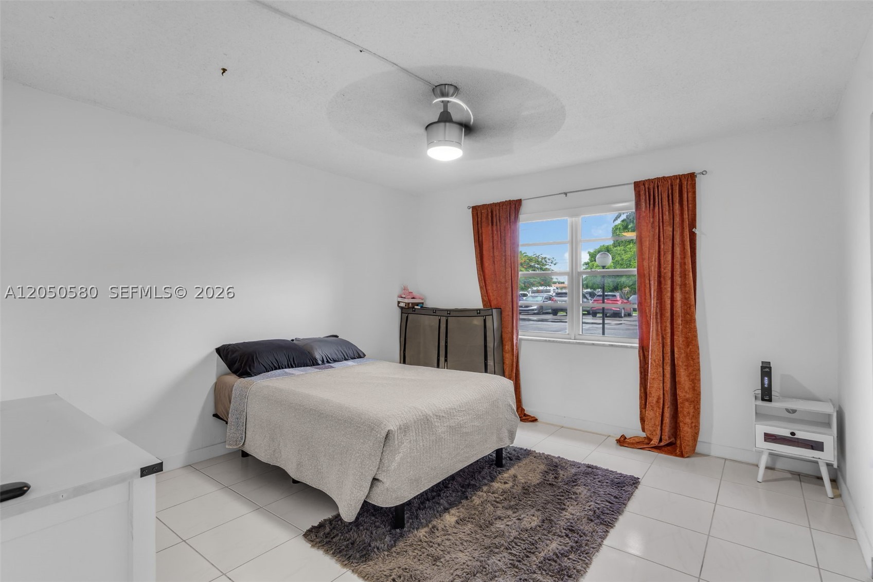 SUMMIT CHASE CONDO - Residential