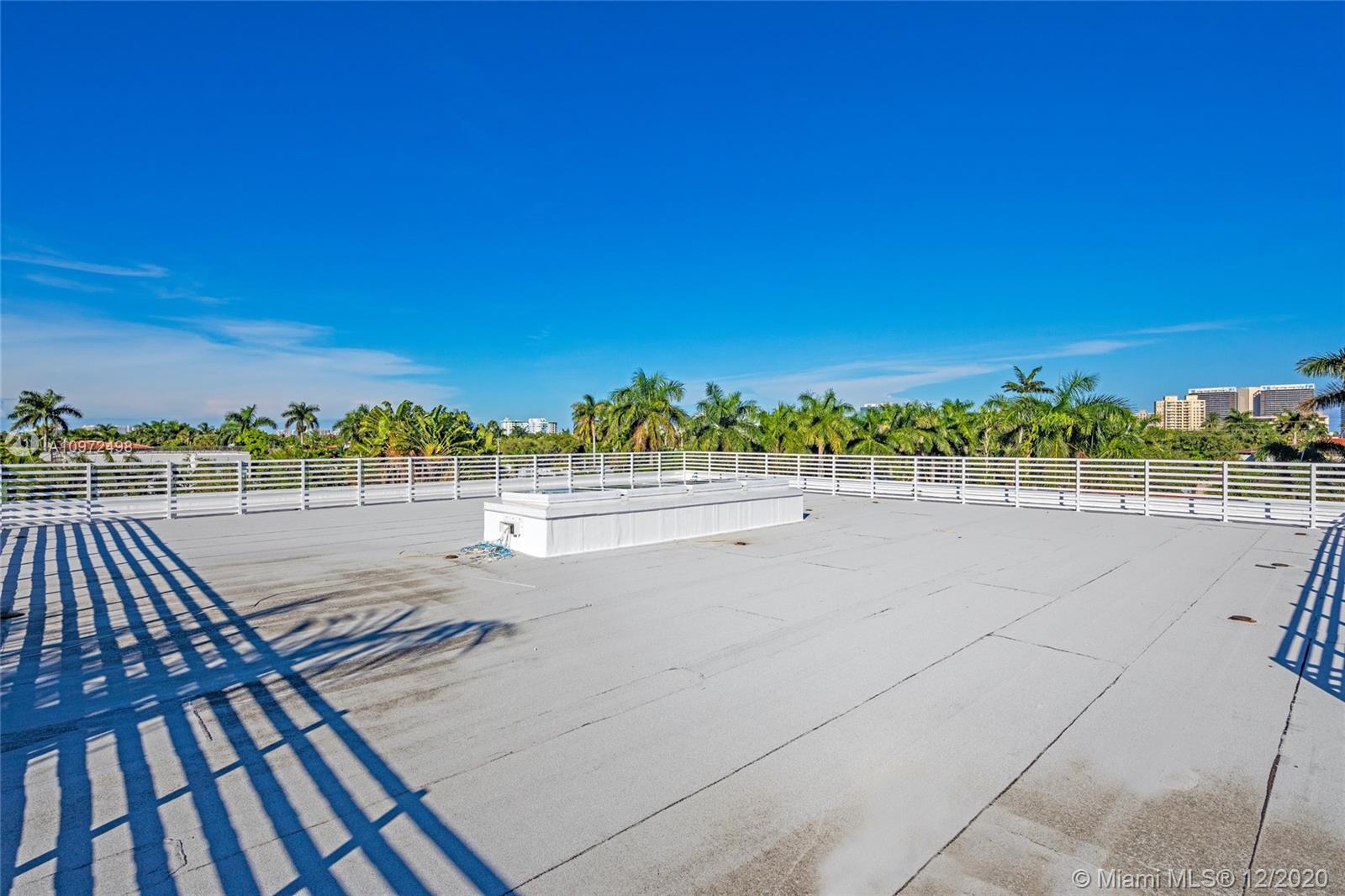 BAY HARBOR ISLAND - Residential