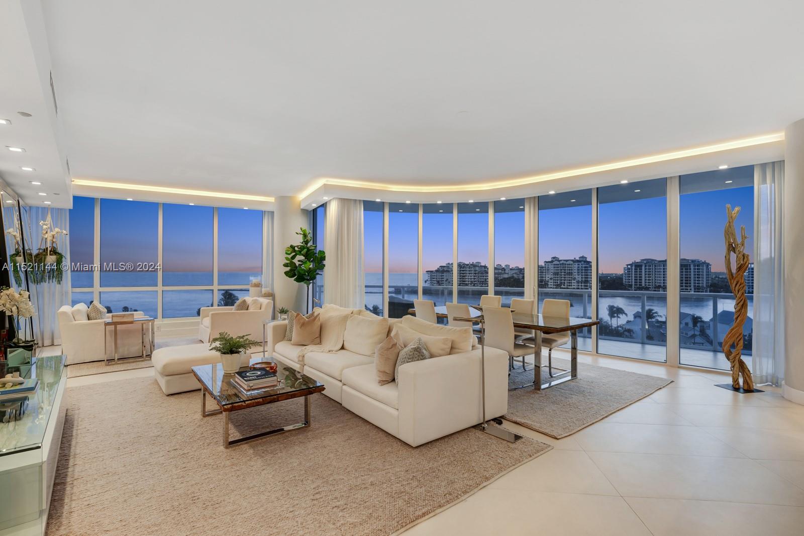 CONTINUUM ON SOUTH BEACH - Residential