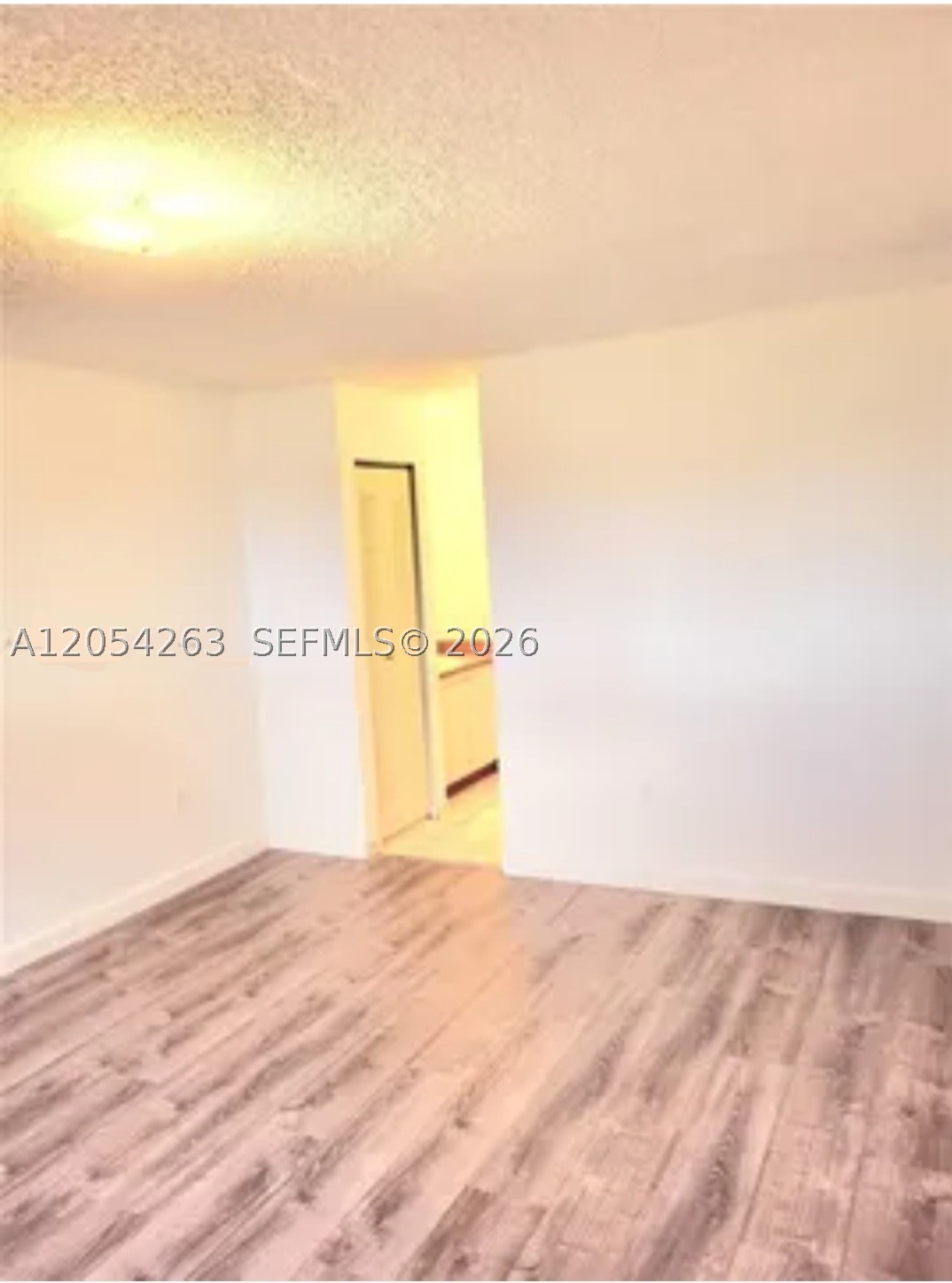 EL PUEBLO DE VERA CONDO - Residential Lease
