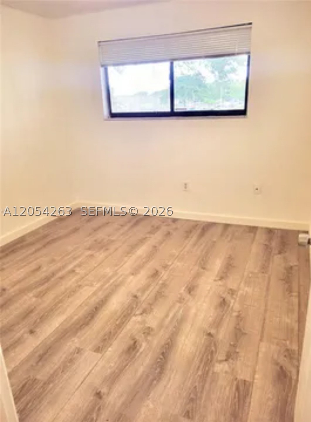 EL PUEBLO DE VERA CONDO - Residential Lease