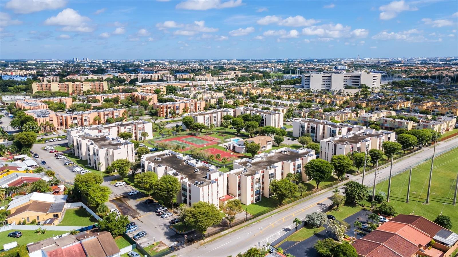 VERSAILLE GARDENS I CONDO - Residential