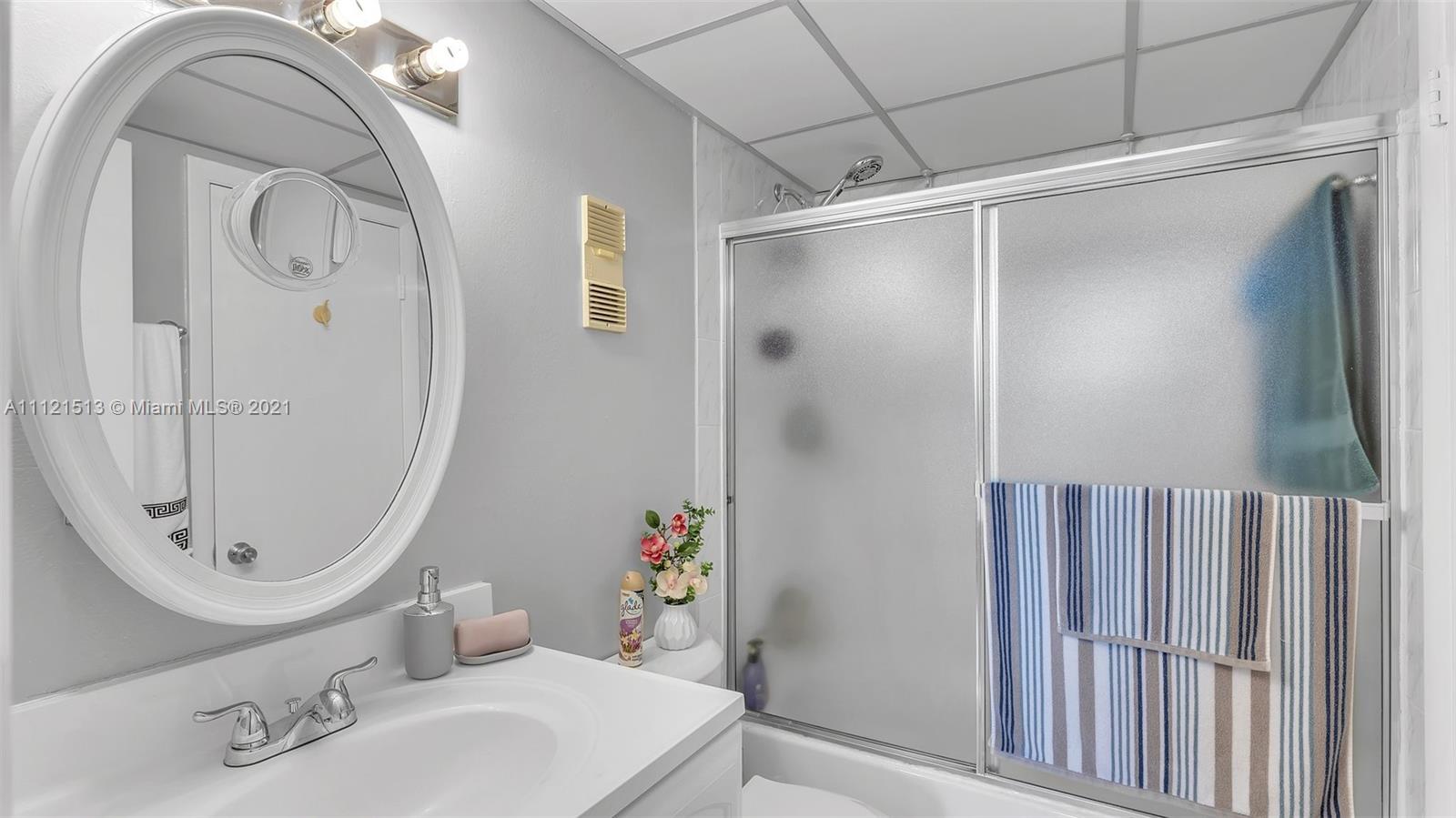 VERSAILLE GARDENS I CONDO - Residential