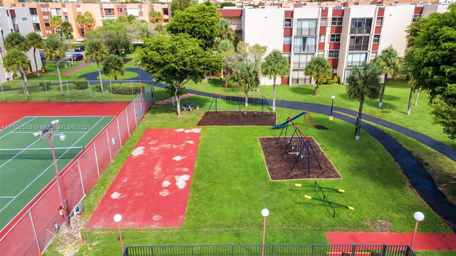 VERSAILLE GARDENS I CONDO - Residential