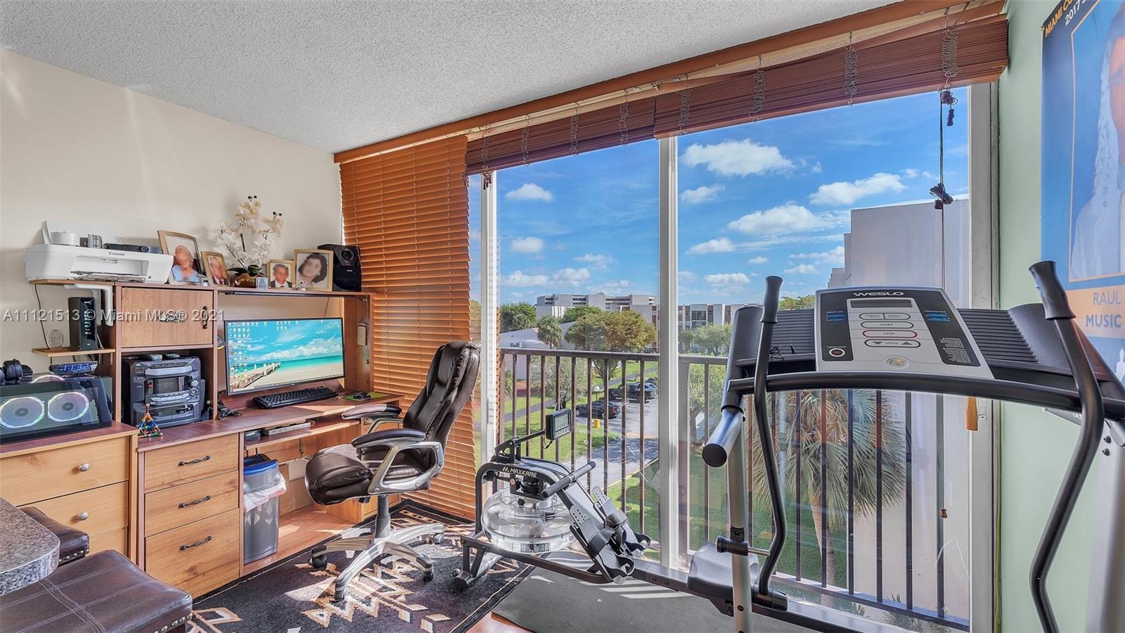 VERSAILLE GARDENS I CONDO - Residential