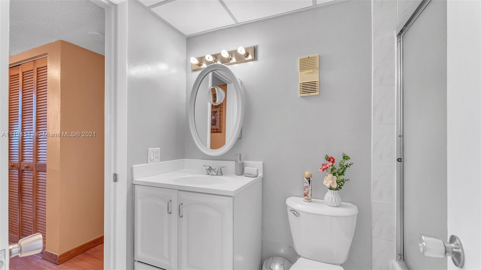 VERSAILLE GARDENS I CONDO - Residential
