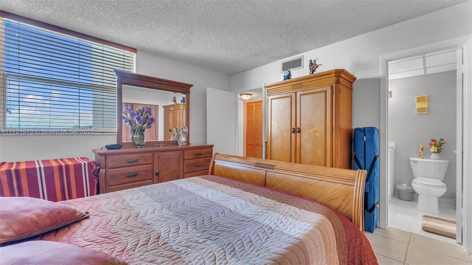VERSAILLE GARDENS I CONDO - Residential