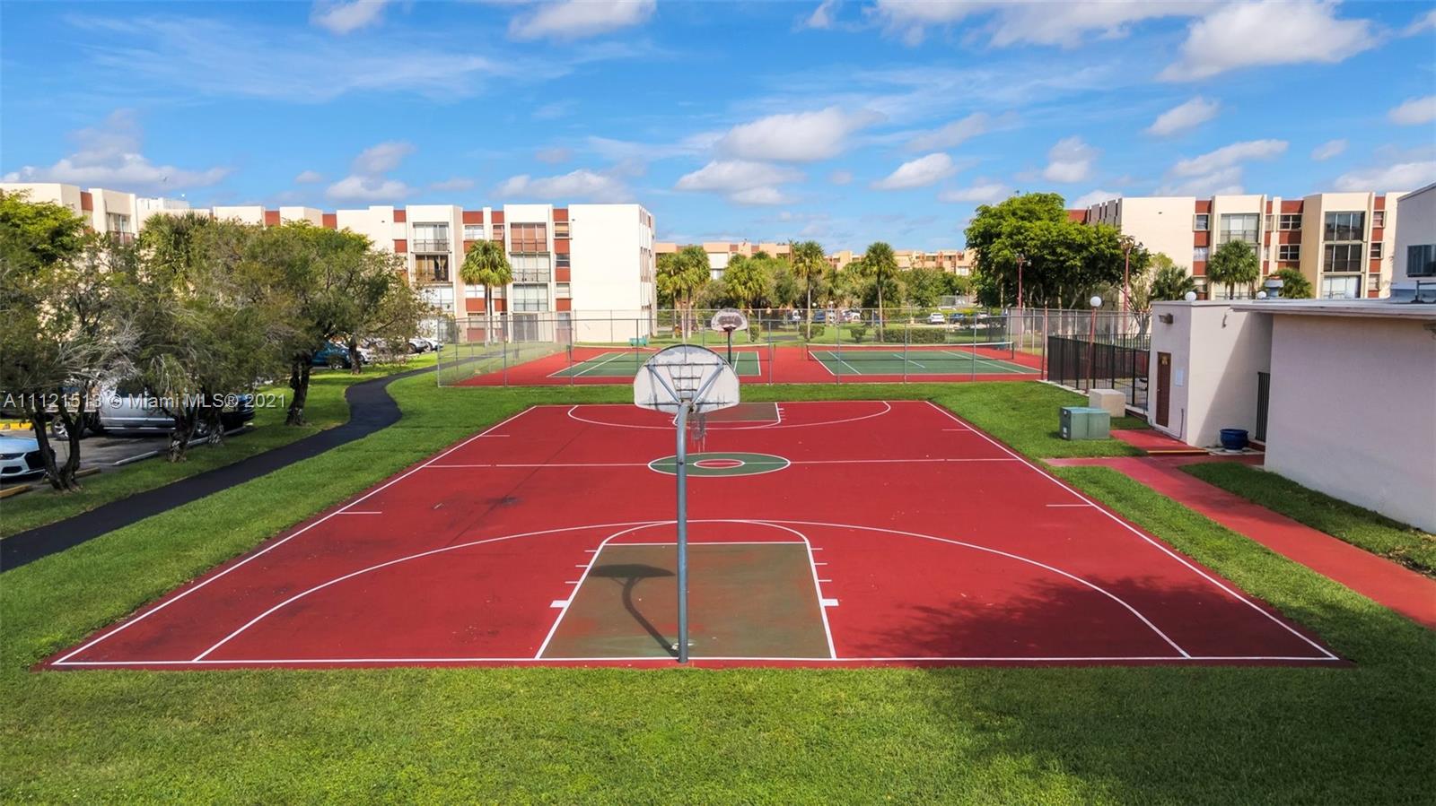 VERSAILLE GARDENS I CONDO - Residential