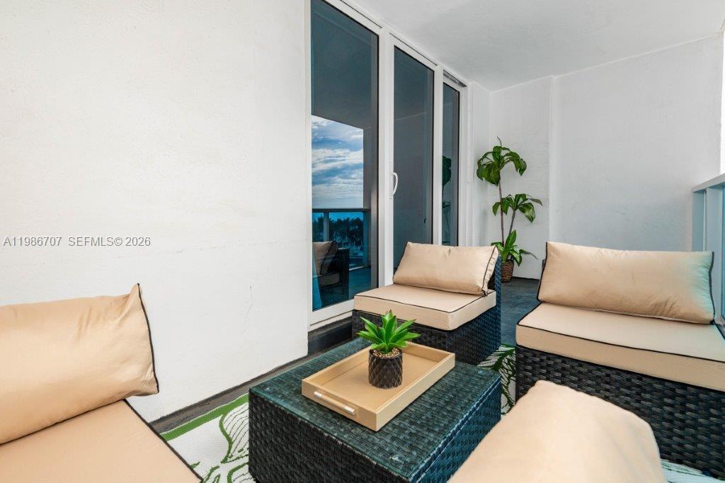 RONEY PALACE CONDO - Residential
