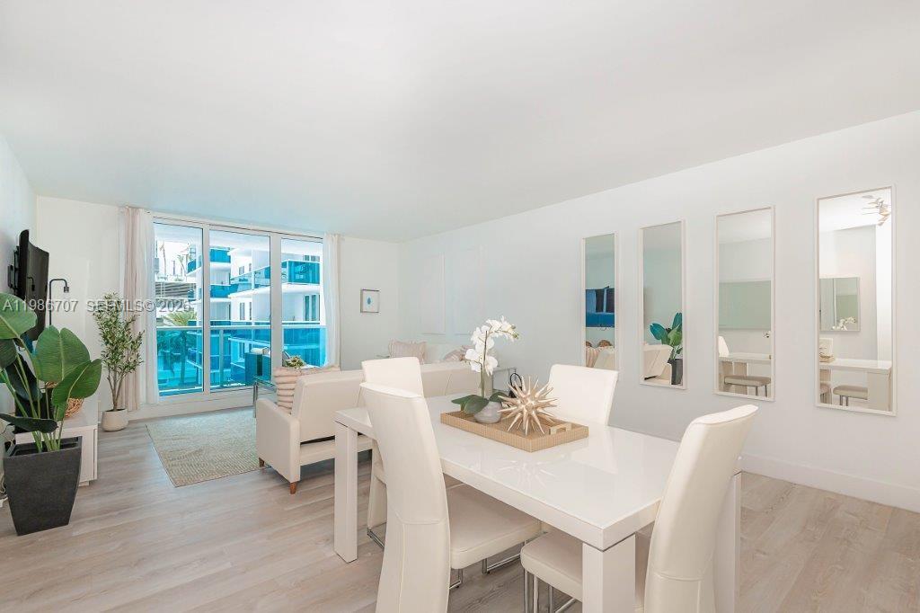 RONEY PALACE CONDO - Residential