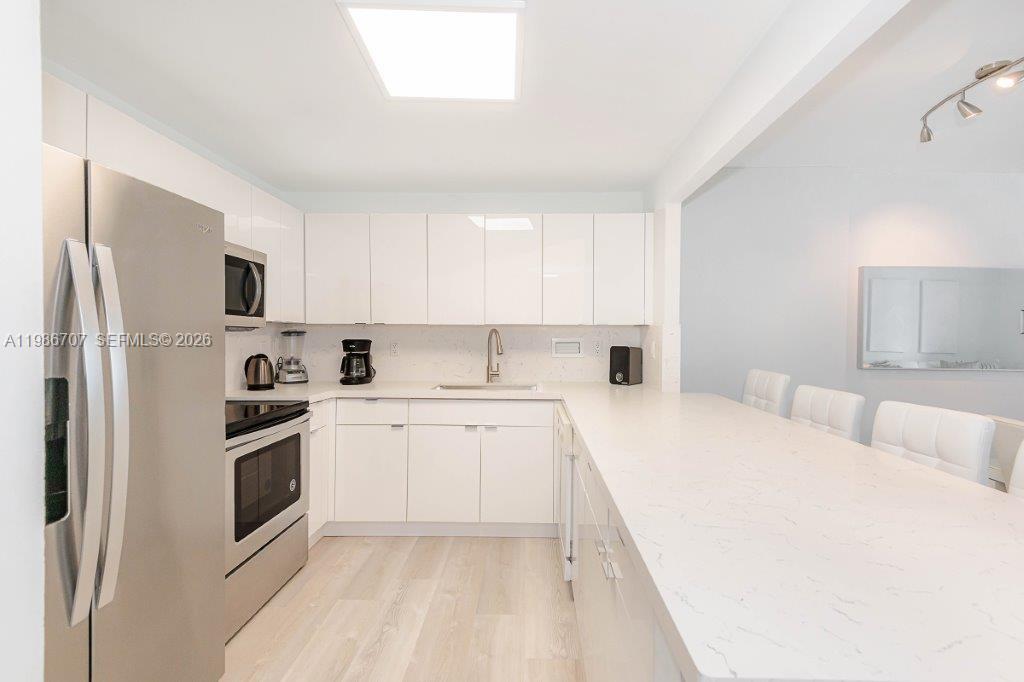 RONEY PALACE CONDO - Residential