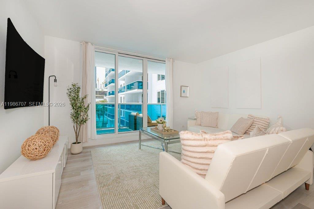 RONEY PALACE CONDO - Residential