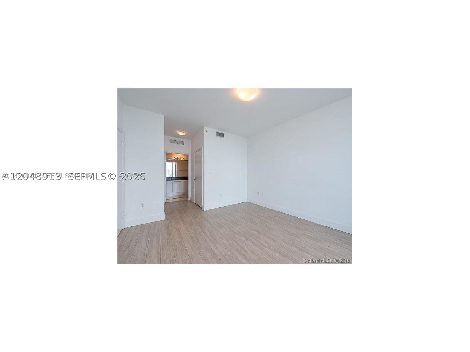 IVY CONDO - Residential
