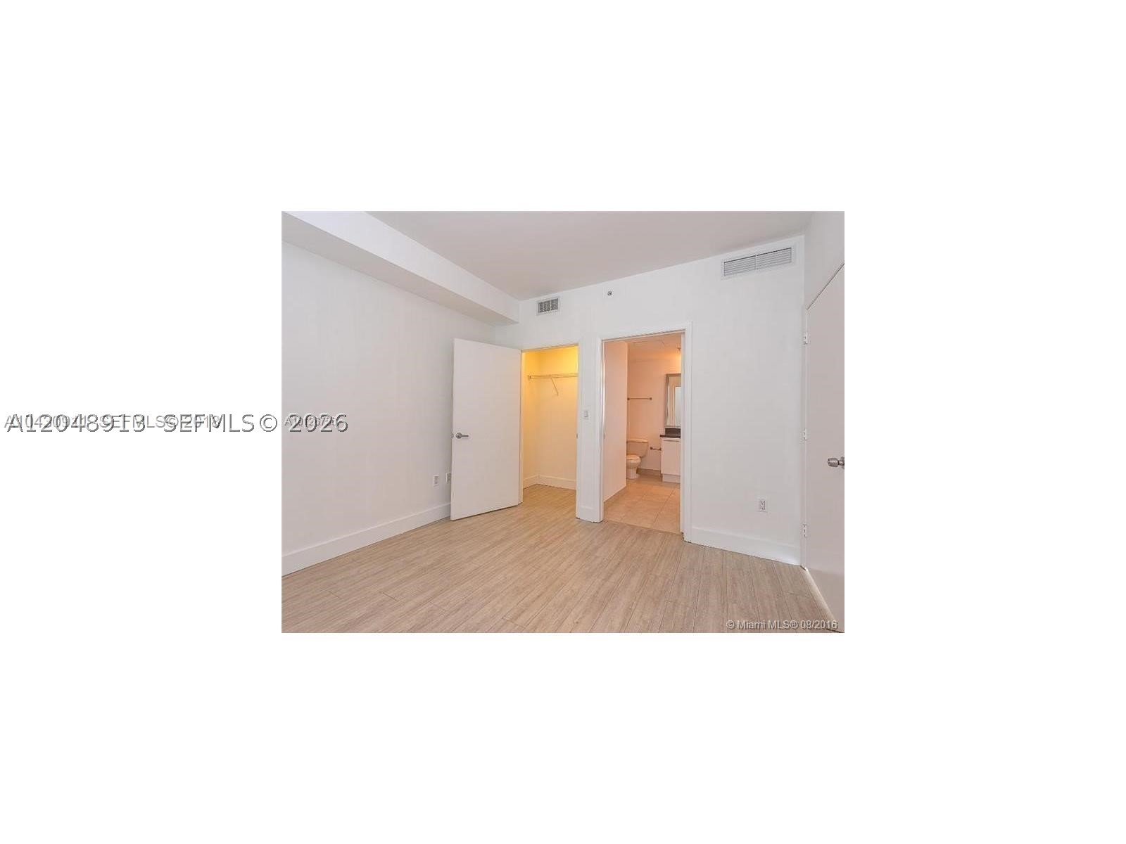 IVY CONDO - Residential