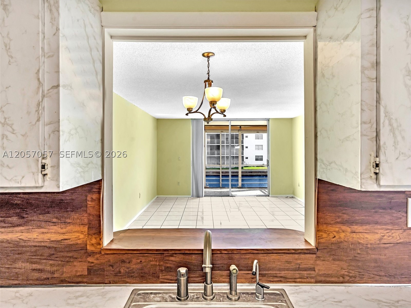 EDEN ISLES CONDO # 4 - Residential