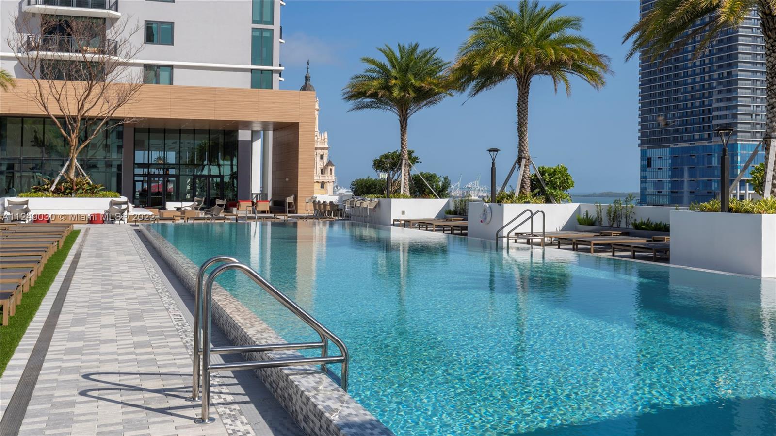 MIAMI WORLDCENTER - Residential Lease