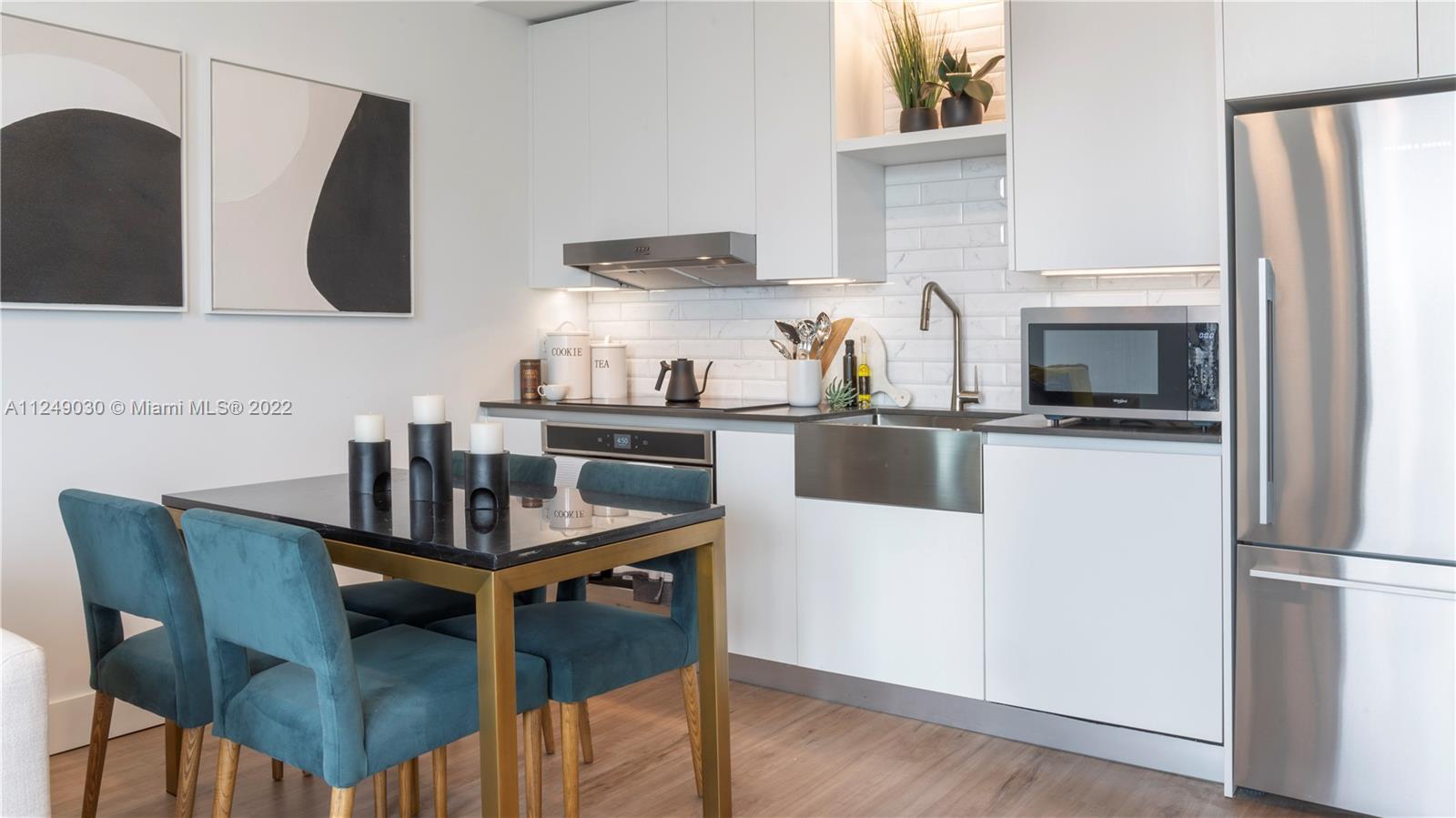 MIAMI WORLDCENTER - Residential Lease
