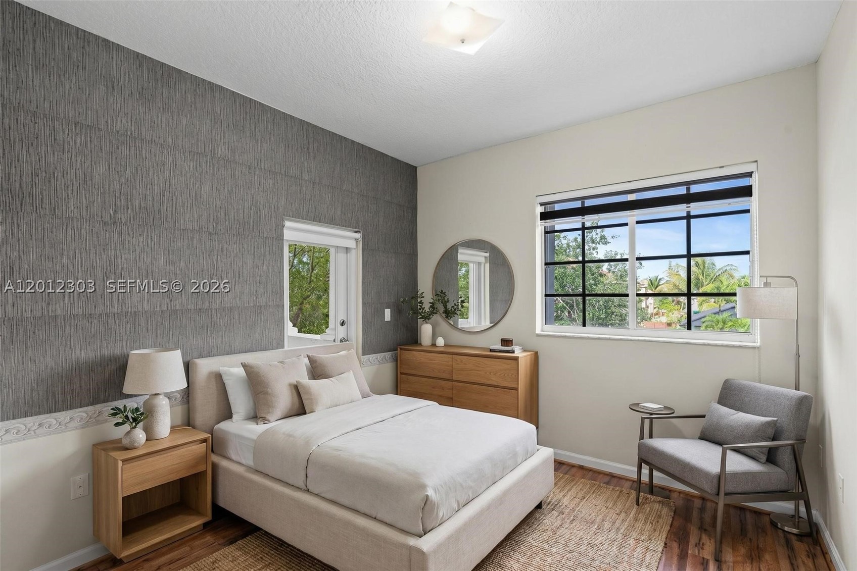 TWIN LAKE SHORES CENTRAL - Residential