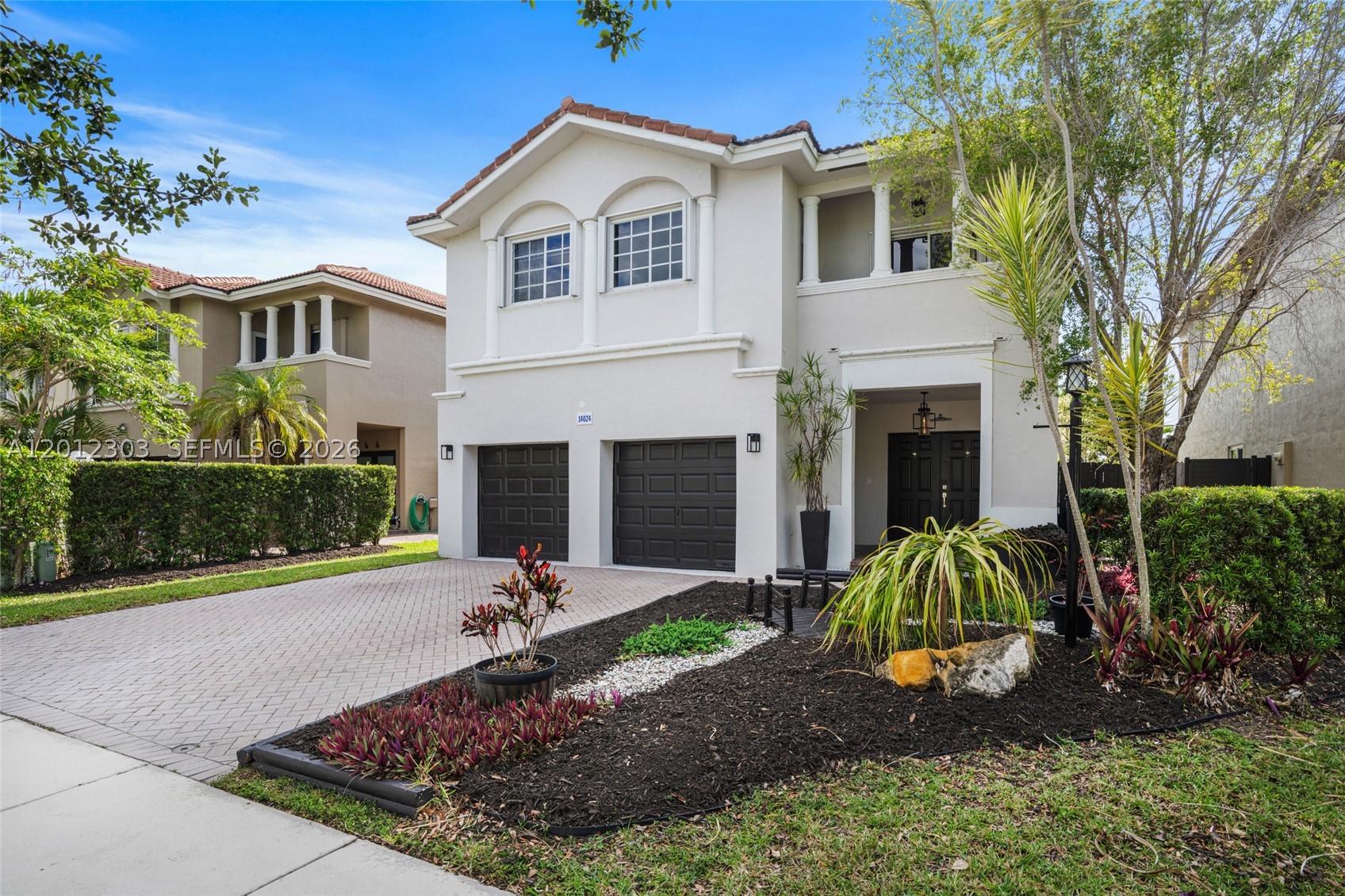TWIN LAKE SHORES CENTRAL - Residential