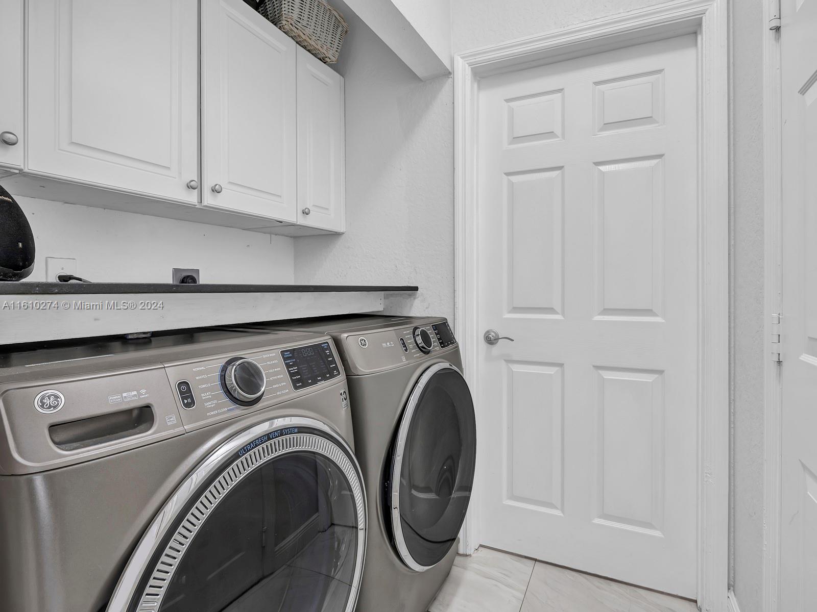 PEMBROKE ISLES V - Residential