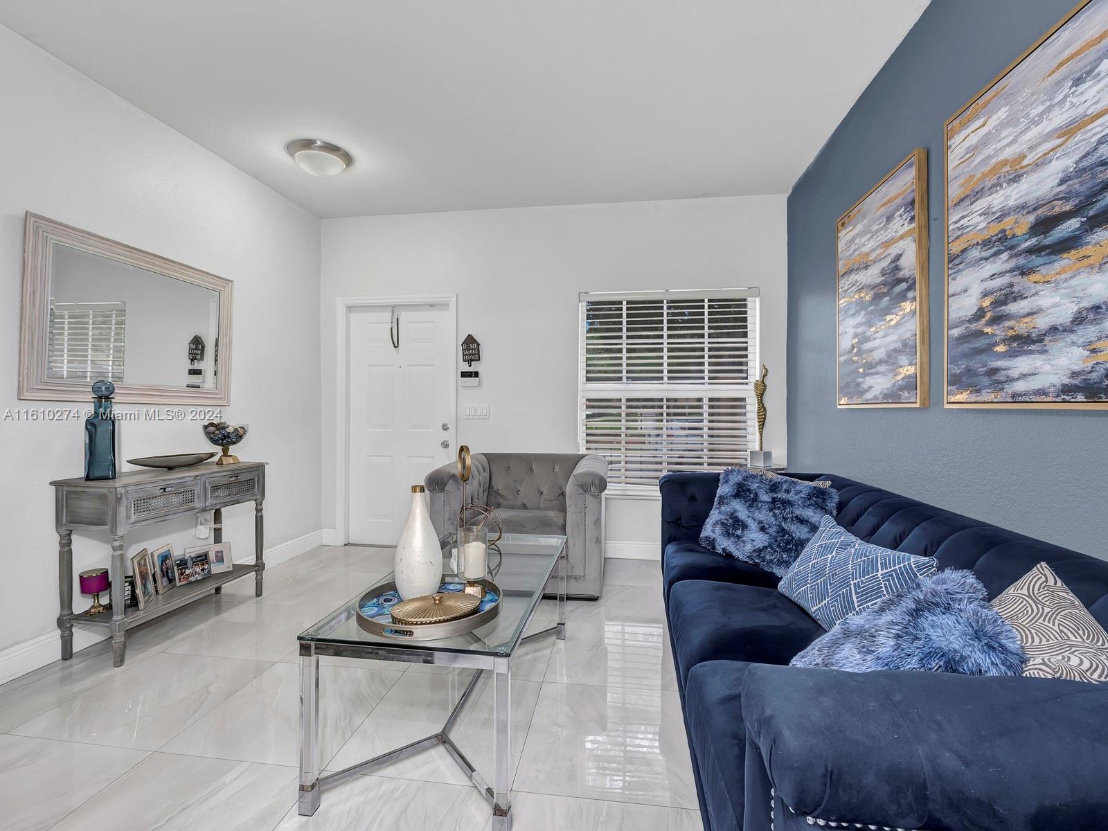 PEMBROKE ISLES V - Residential