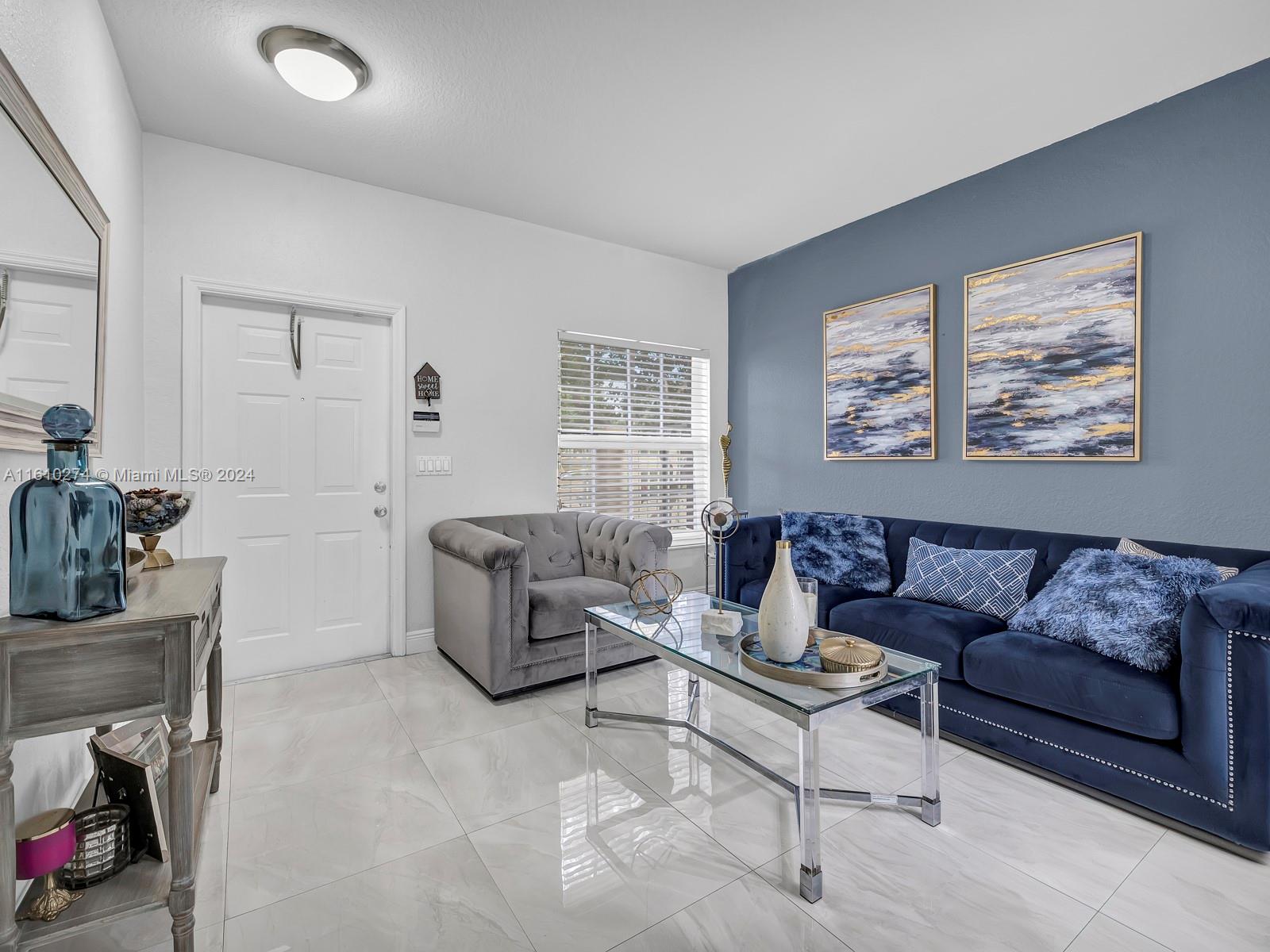 PEMBROKE ISLES V - Residential
