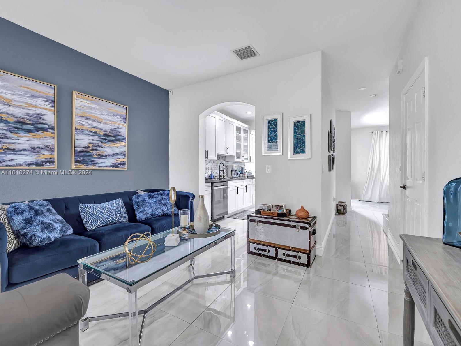 PEMBROKE ISLES V - Residential