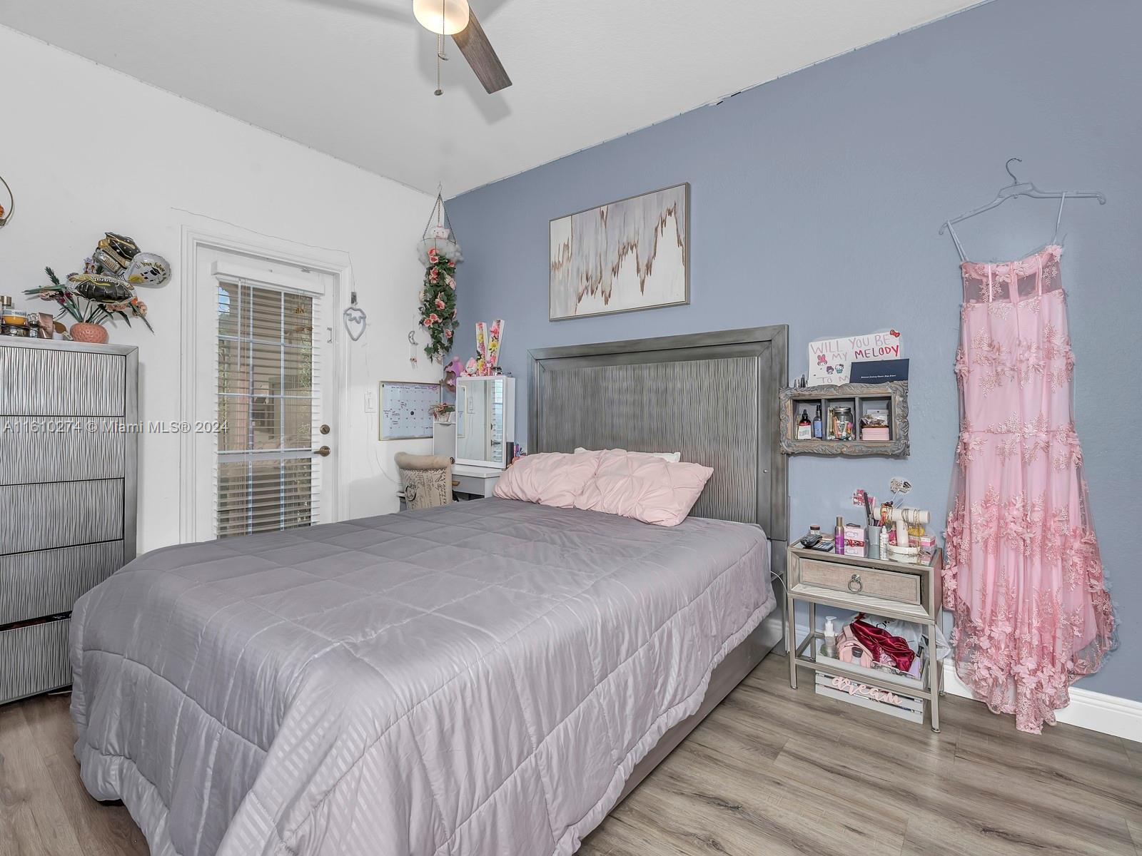 PEMBROKE ISLES V - Residential