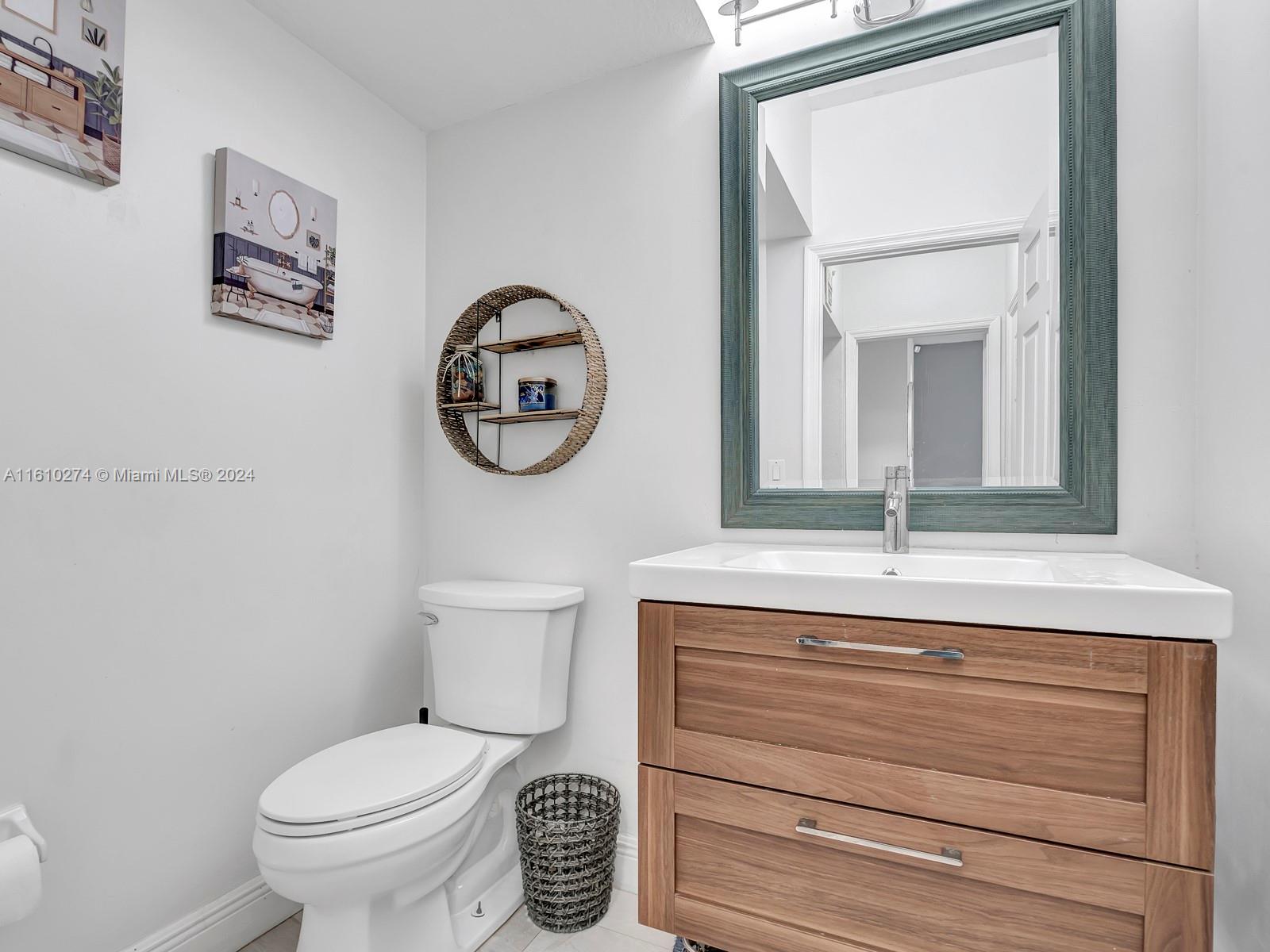 PEMBROKE ISLES V - Residential