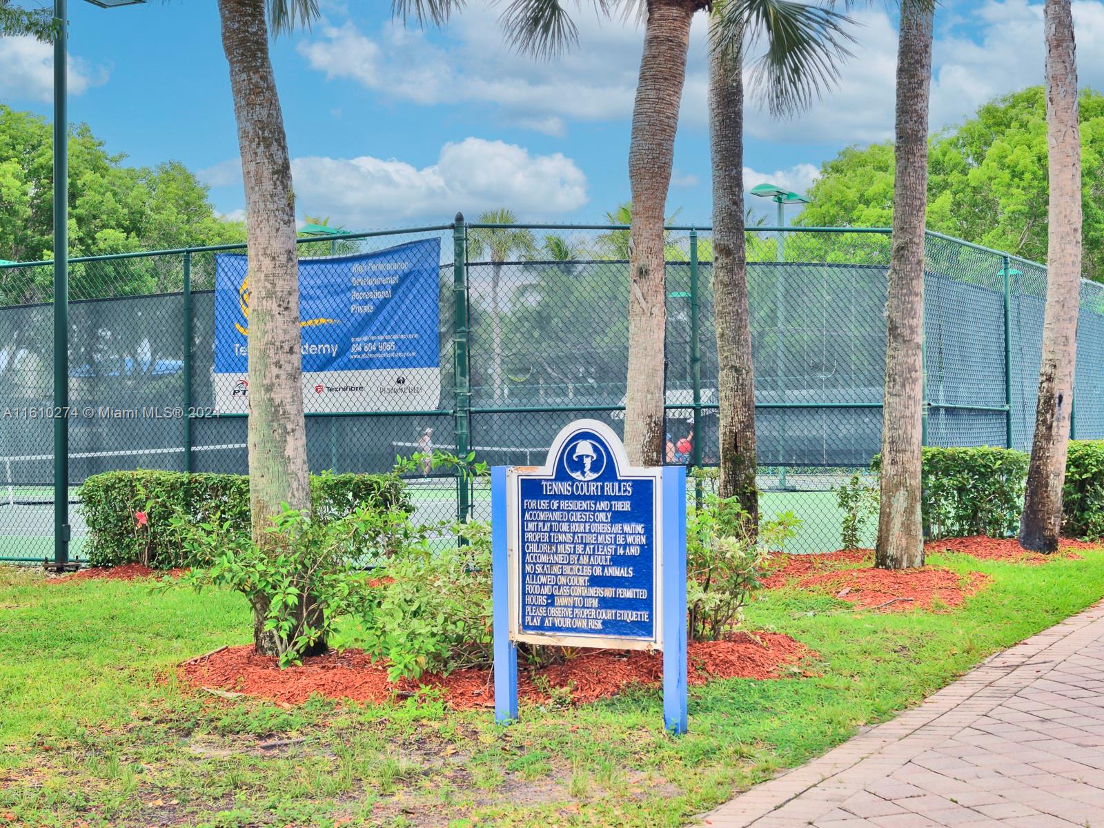 PEMBROKE ISLES V - Residential