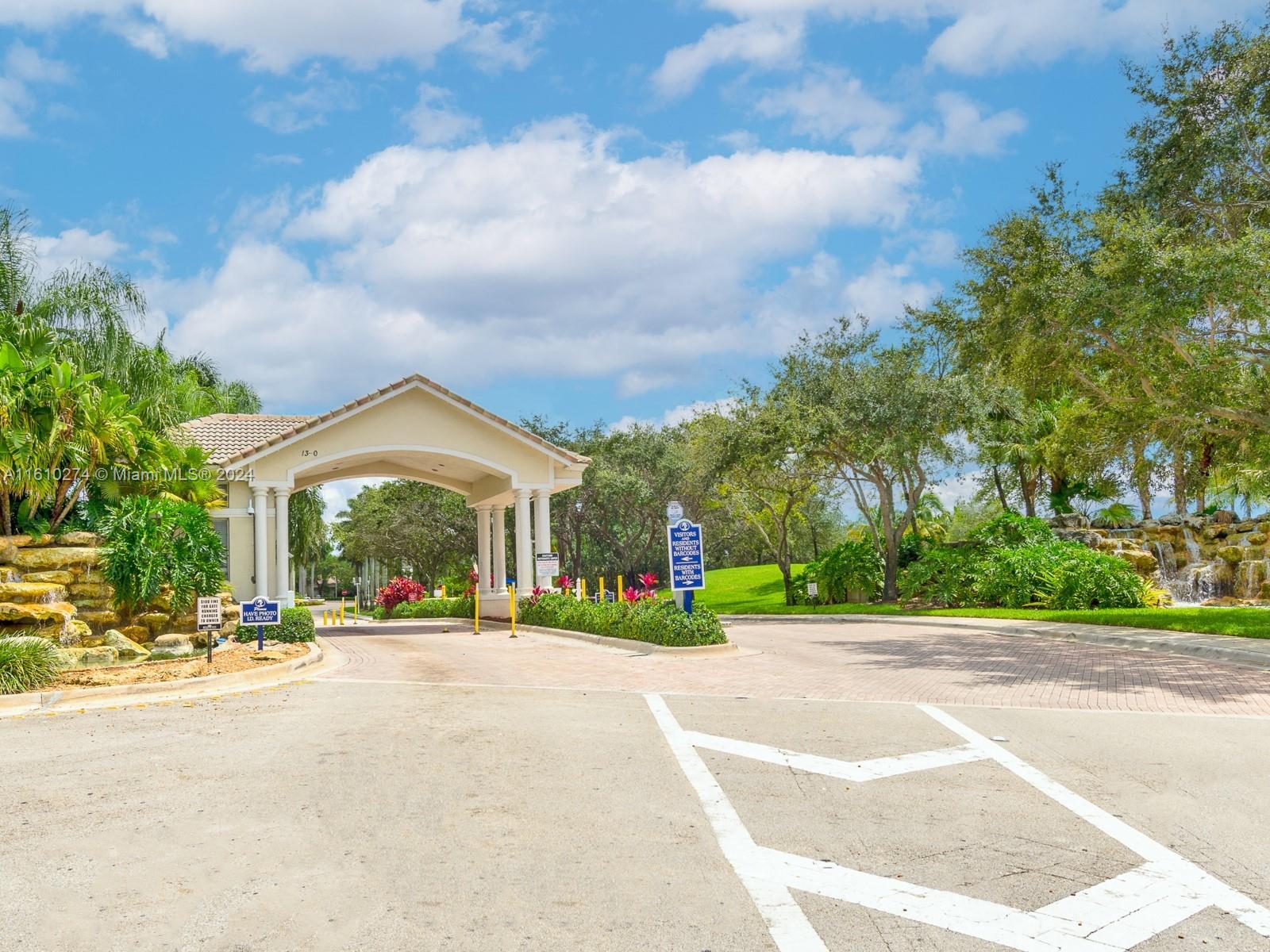 PEMBROKE ISLES V - Residential