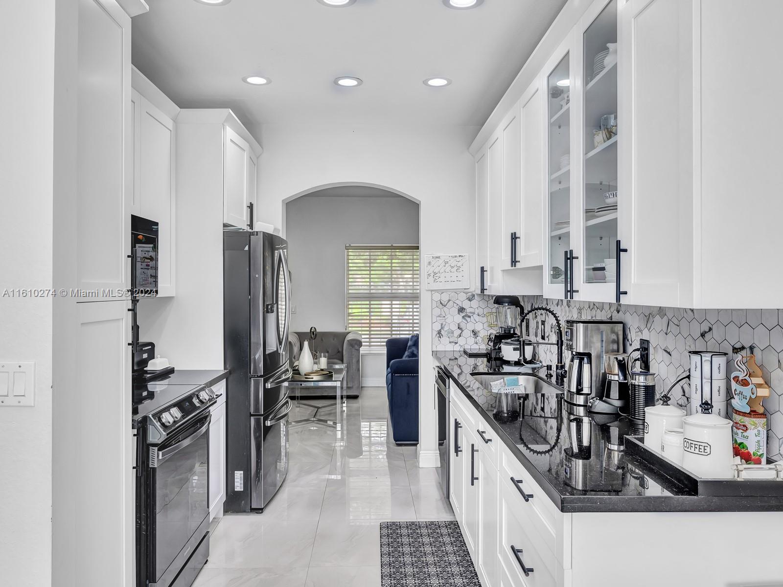 PEMBROKE ISLES V - Residential