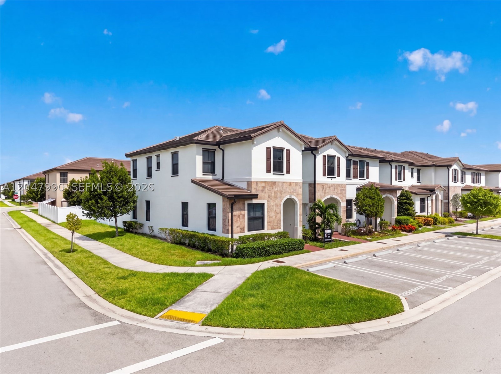 AQUABELLA NORTH REPLAT - Residential