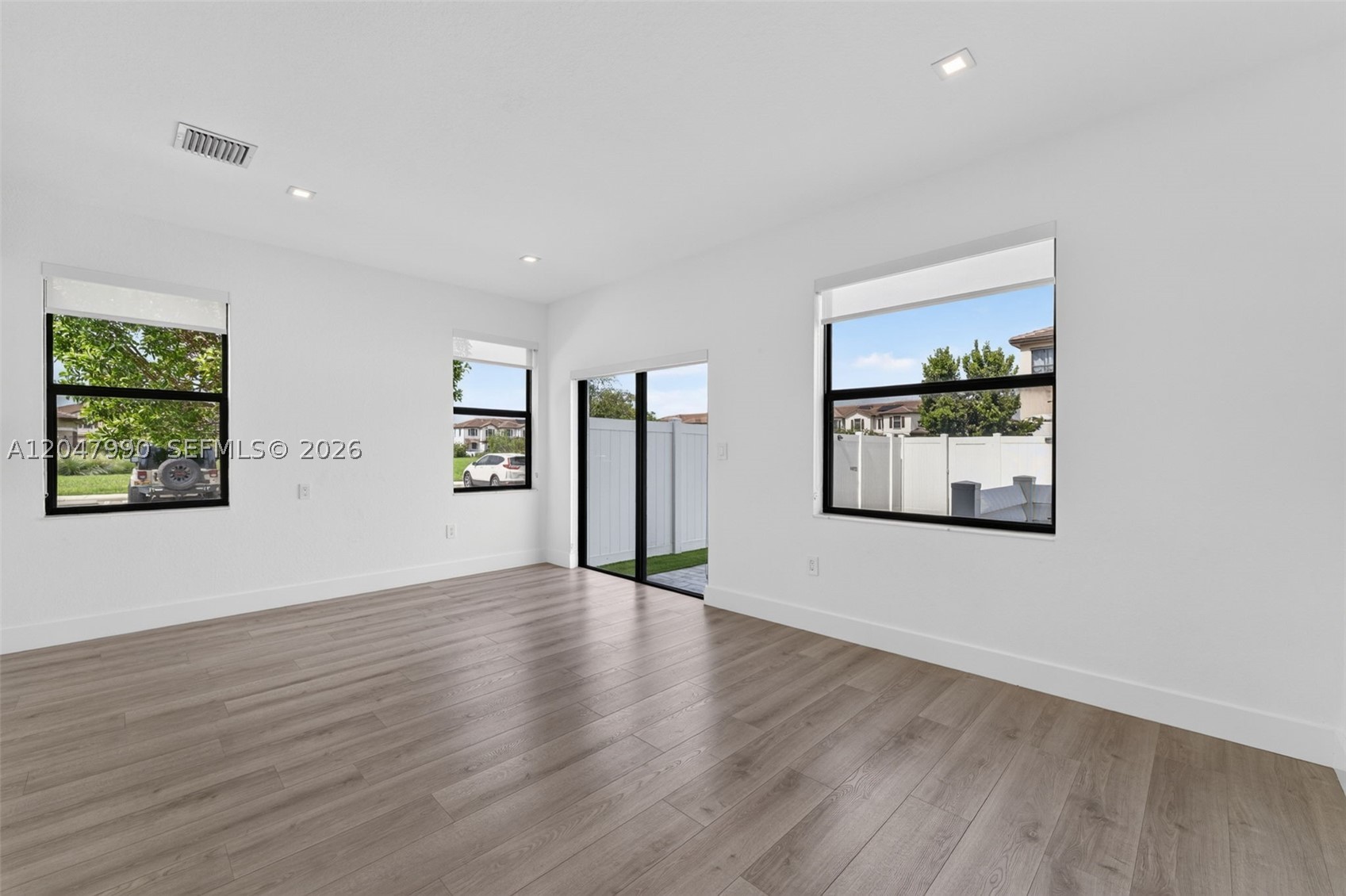 AQUABELLA NORTH REPLAT - Residential