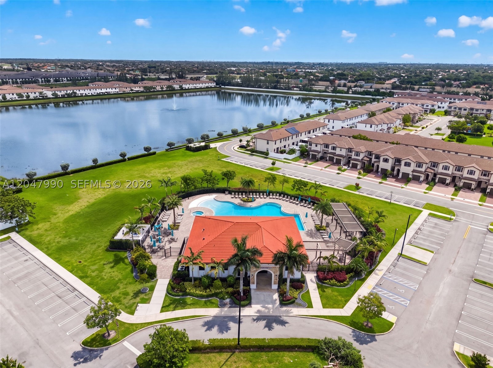 AQUABELLA NORTH REPLAT - Residential