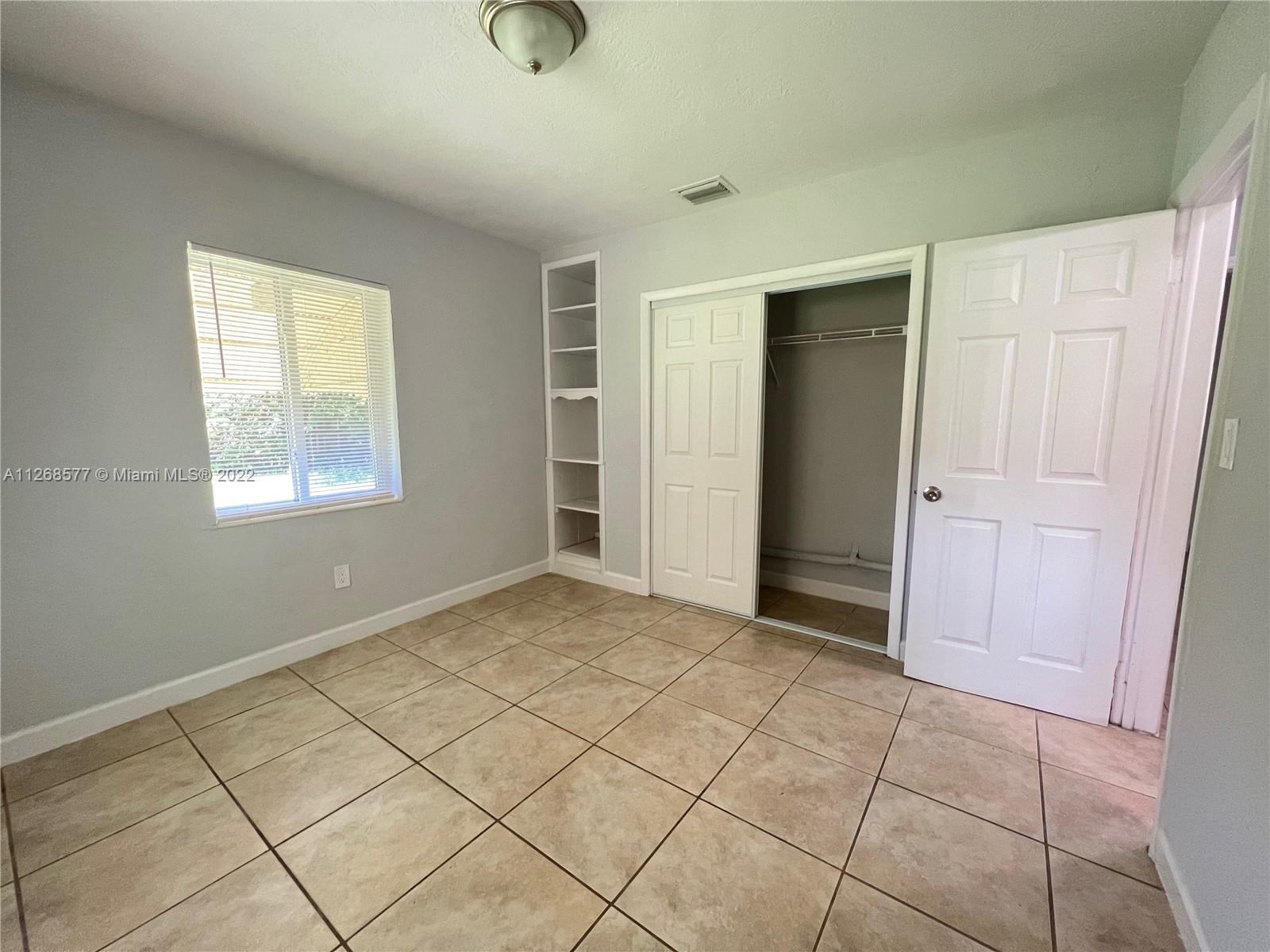 BEVERLY PARK - Residential Lease