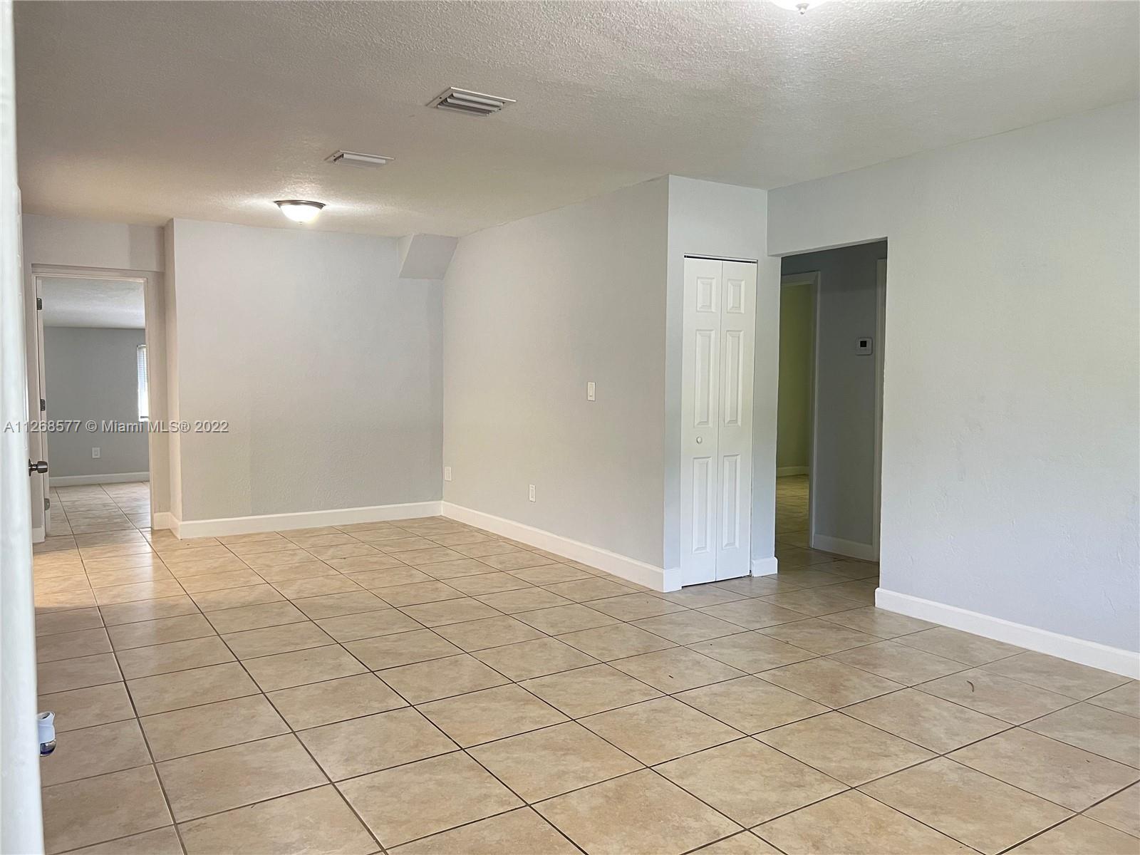 BEVERLY PARK - Residential Lease