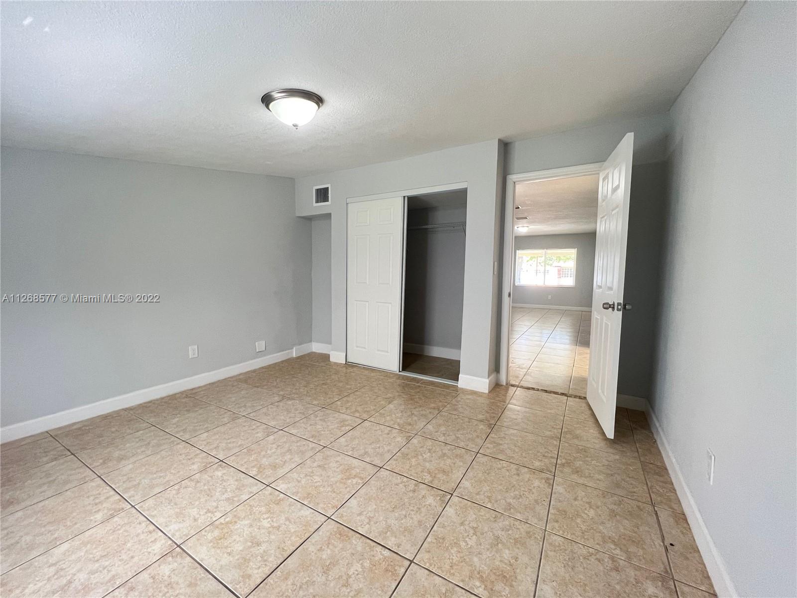 BEVERLY PARK - Residential Lease
