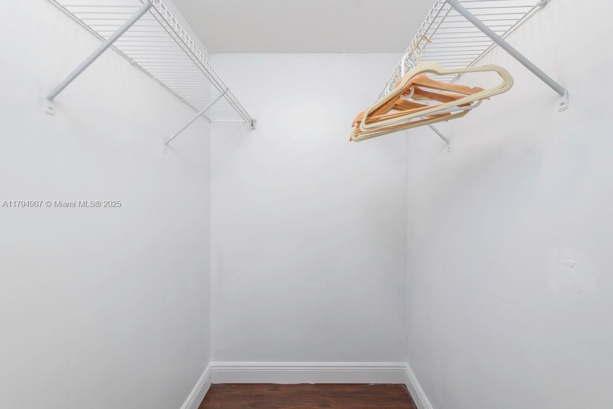 THE SAIL CONDO - Residential