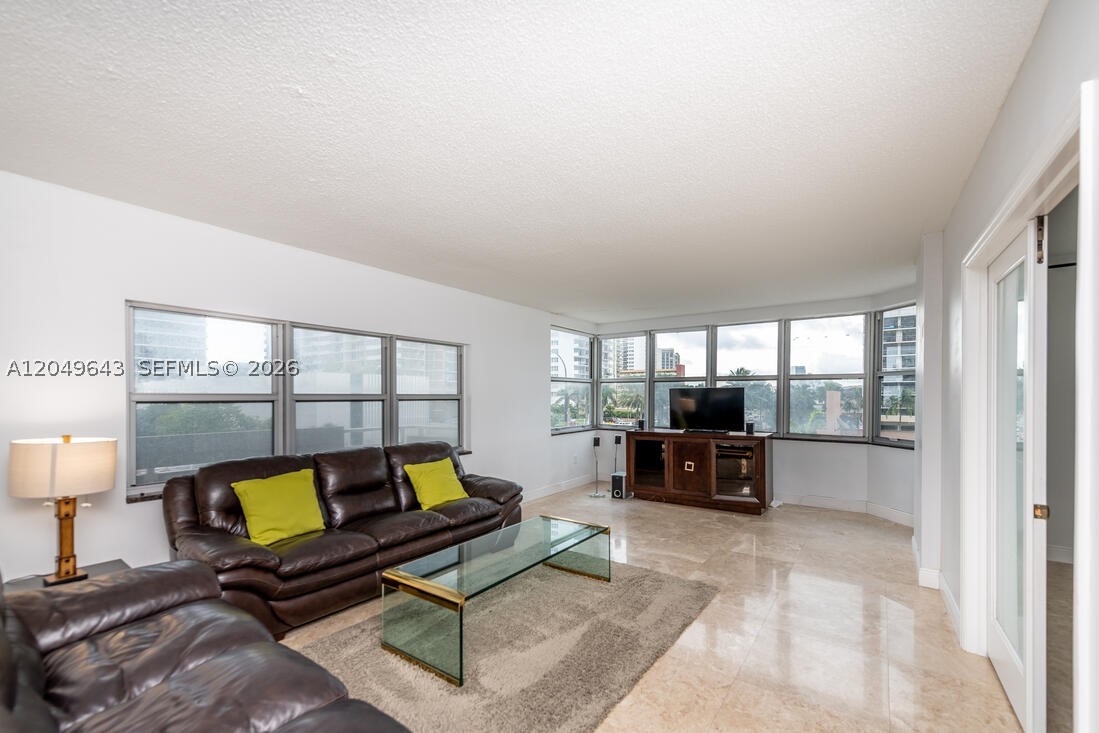 Don’t miss this price! Excellent opportunity for investors at The Hemispheres. Spacious 3-bedroom corner unit with a long-term tenant already in place, offering immediate rental income and strong long-term potential. The corner layout provides a comfortable floor plan for everyday living. Located in a full-service oceanfront community with beach access & beach service, pools, fitness centers/sauna, tennis, pickleball, marina, on-site dining, mini-markets, valet, and 24/7 security. A great deal in a sought-after Hallandale Beach location.