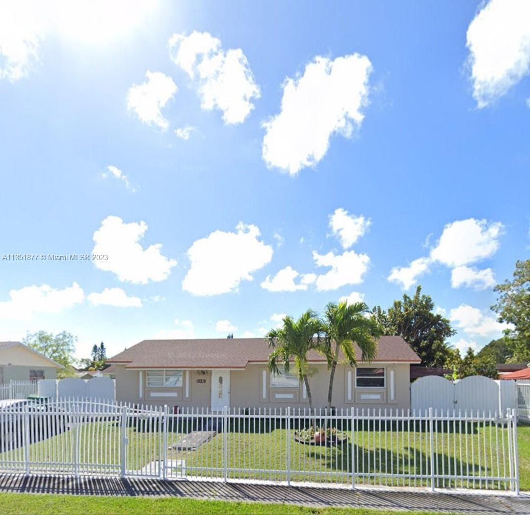 This is a beautiful 3 bedroom 2 bathroom home located in the heart of Miami. This house boasts a brand new roof and updated bathroom and kitchen, making it move-in ready. its convenient location near major highways add to its appeal. This is a must see!