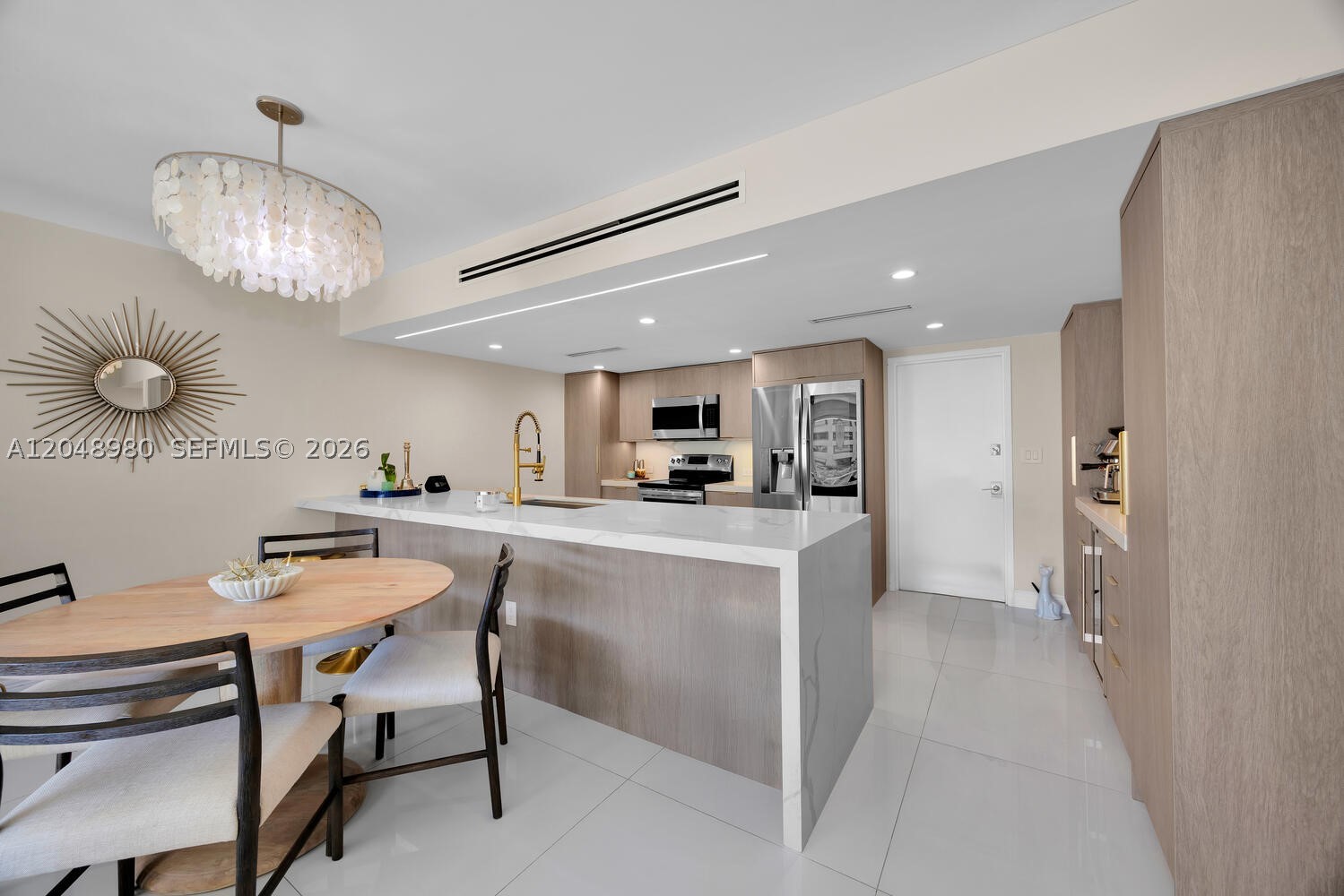 COMMODORE CLUB WEST CONDO - Residential
