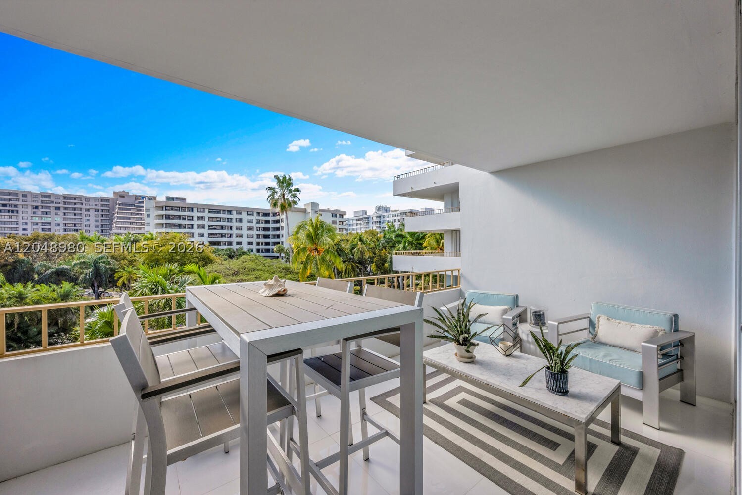 COMMODORE CLUB WEST CONDO - Residential