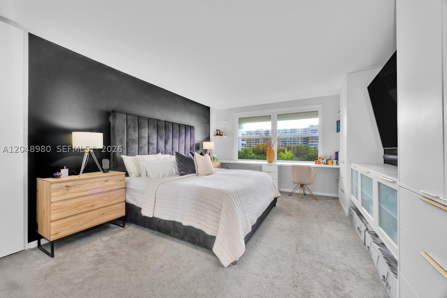 COMMODORE CLUB WEST CONDO - Residential