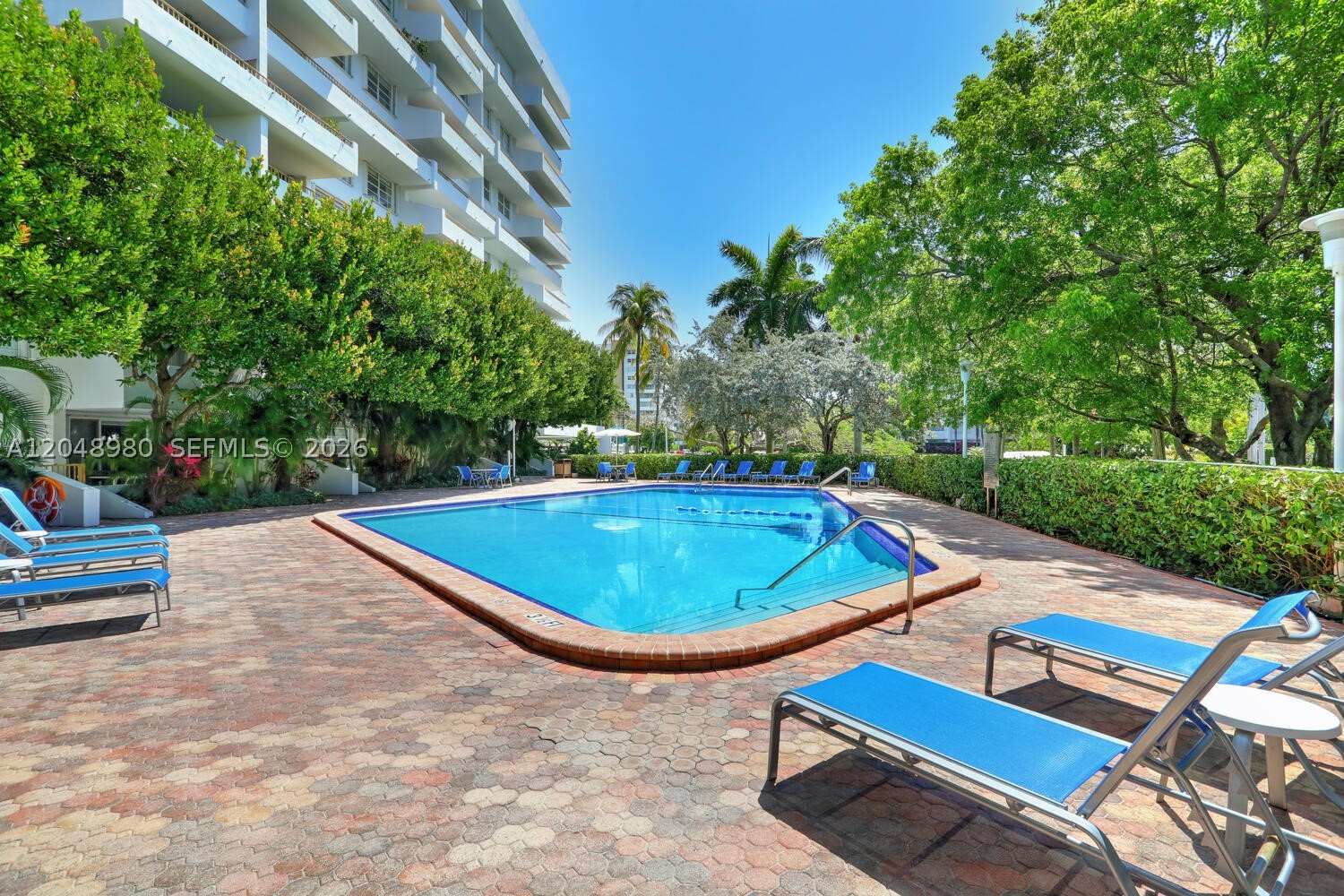 COMMODORE CLUB WEST CONDO - Residential