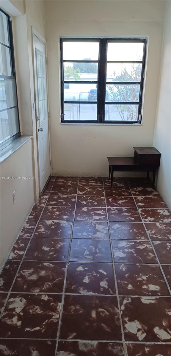 7 & 18 53 41 HIALEAH 3RD - Residential Income